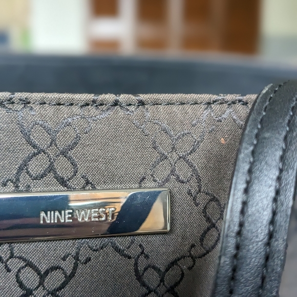 Nine West Gray and Black Tote with Removable Wallet - Picture 2 of 10